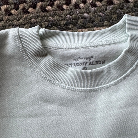 Taylor Swift Evermore Ivy House of Stone Crewneck Medium - Picture 5 of 7